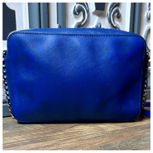 Michael Kors Jet Set Perforated Crossbody - Picture 3 of 10